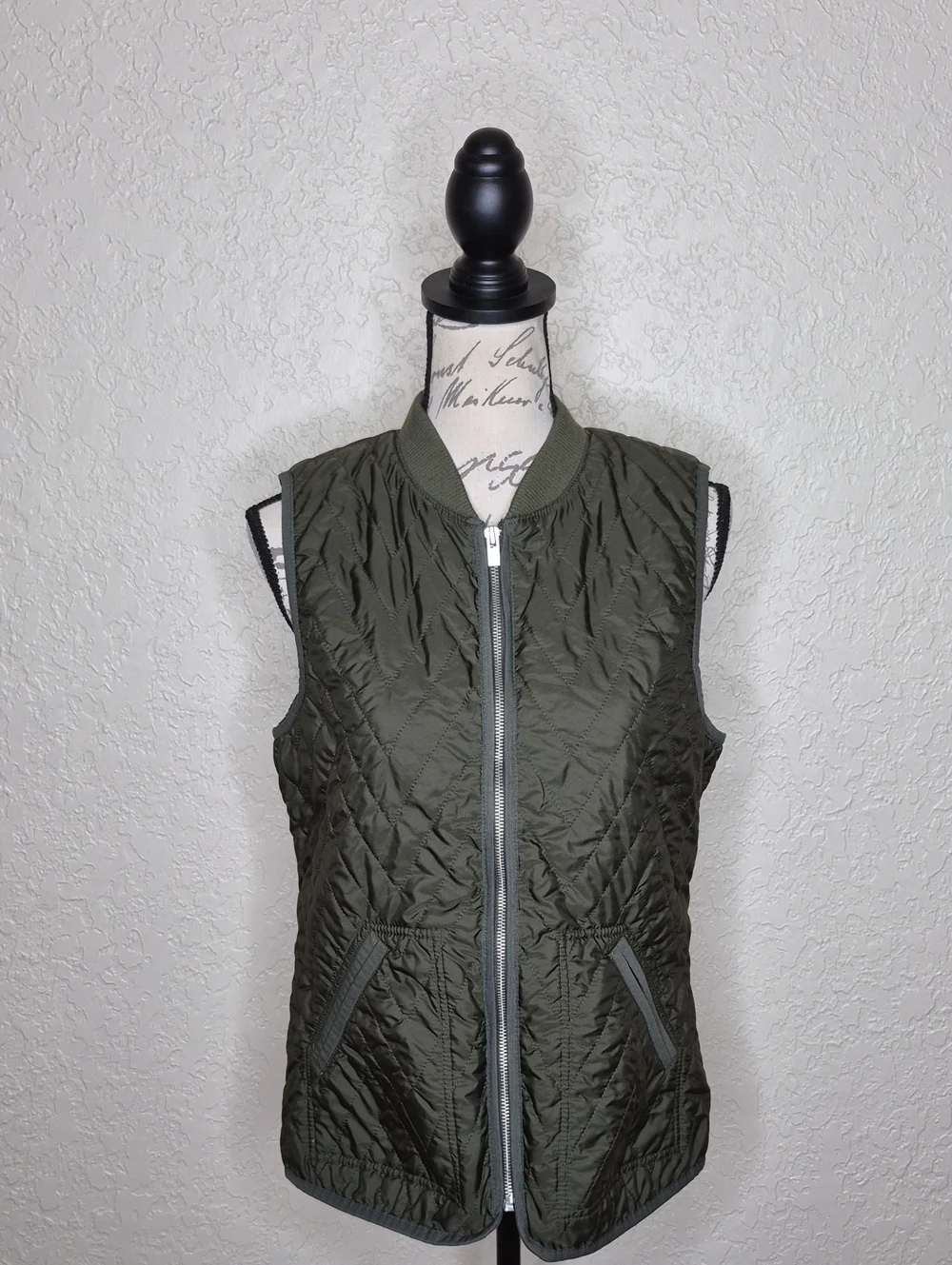 Old Navy Quilted Zip Front Vest Green Size M‎